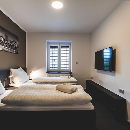 Silesia Residence 俄斯特拉发 外观 照片 A typical room at the hotel