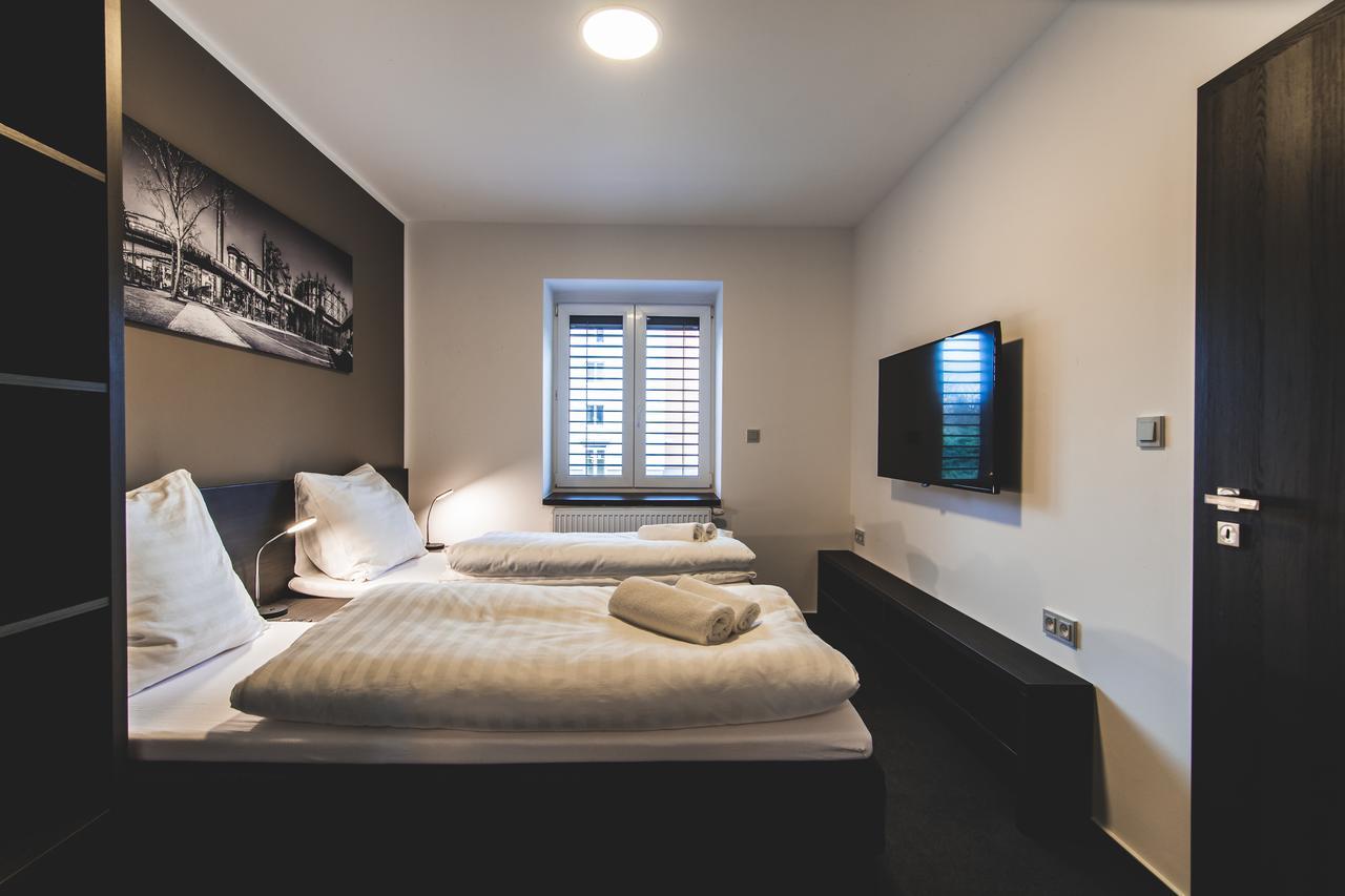 Silesia Residence 俄斯特拉发 外观 照片 A typical room at the hotel